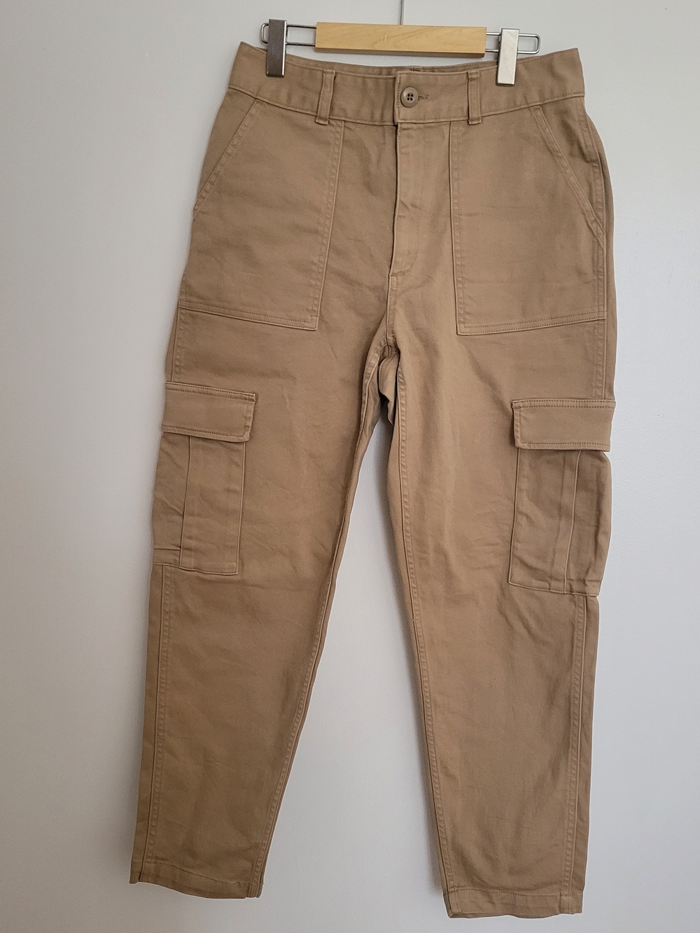 Aritzia TNA Tan Cargo Pants Size 10 Womens